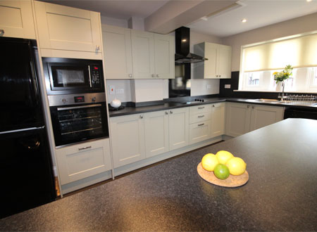 Self catering apartments kitchen in Durham